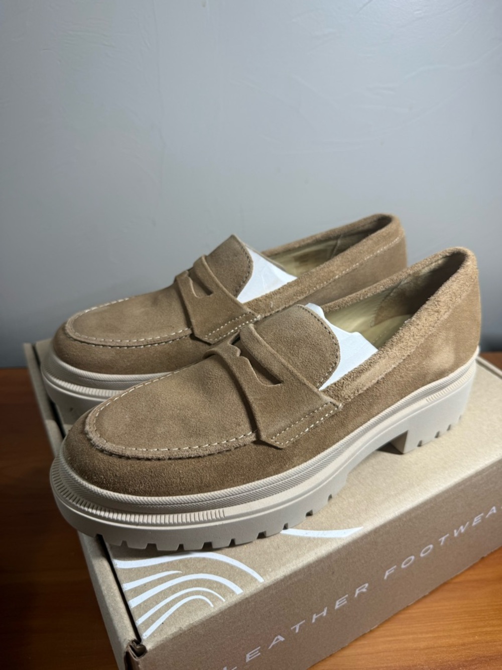 NIB Portland Leather Footwear Patina Zoe‎ Chunky Loafer Taupe Suede Lug Academia